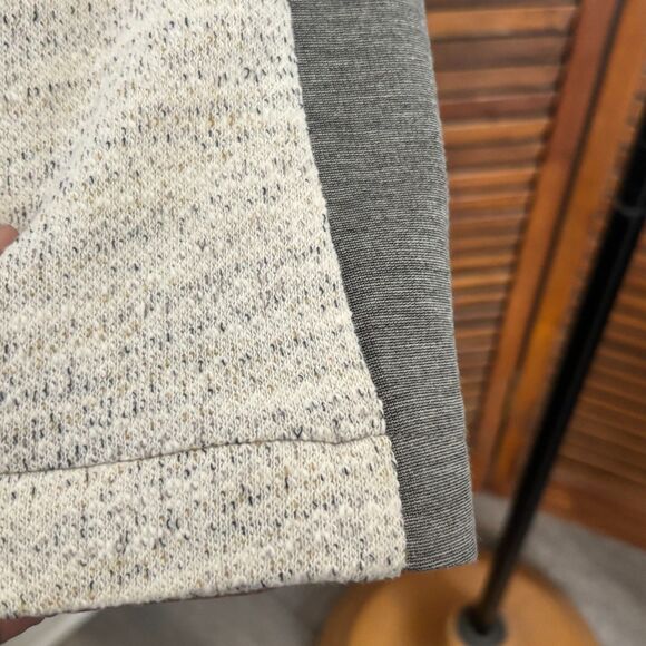 Cabi Shrunken Knit Moto Blazer Heather Grey Jacket 211 Size XL NWT - Picture 12 of 16